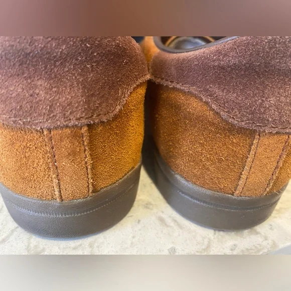 Adidas Casual Shoe - Picture 2 of 5